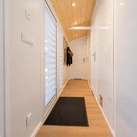 Chalet Stuhleckblick-ferienhaus Direkt An Der Piste Und Mit Eigener Sauna